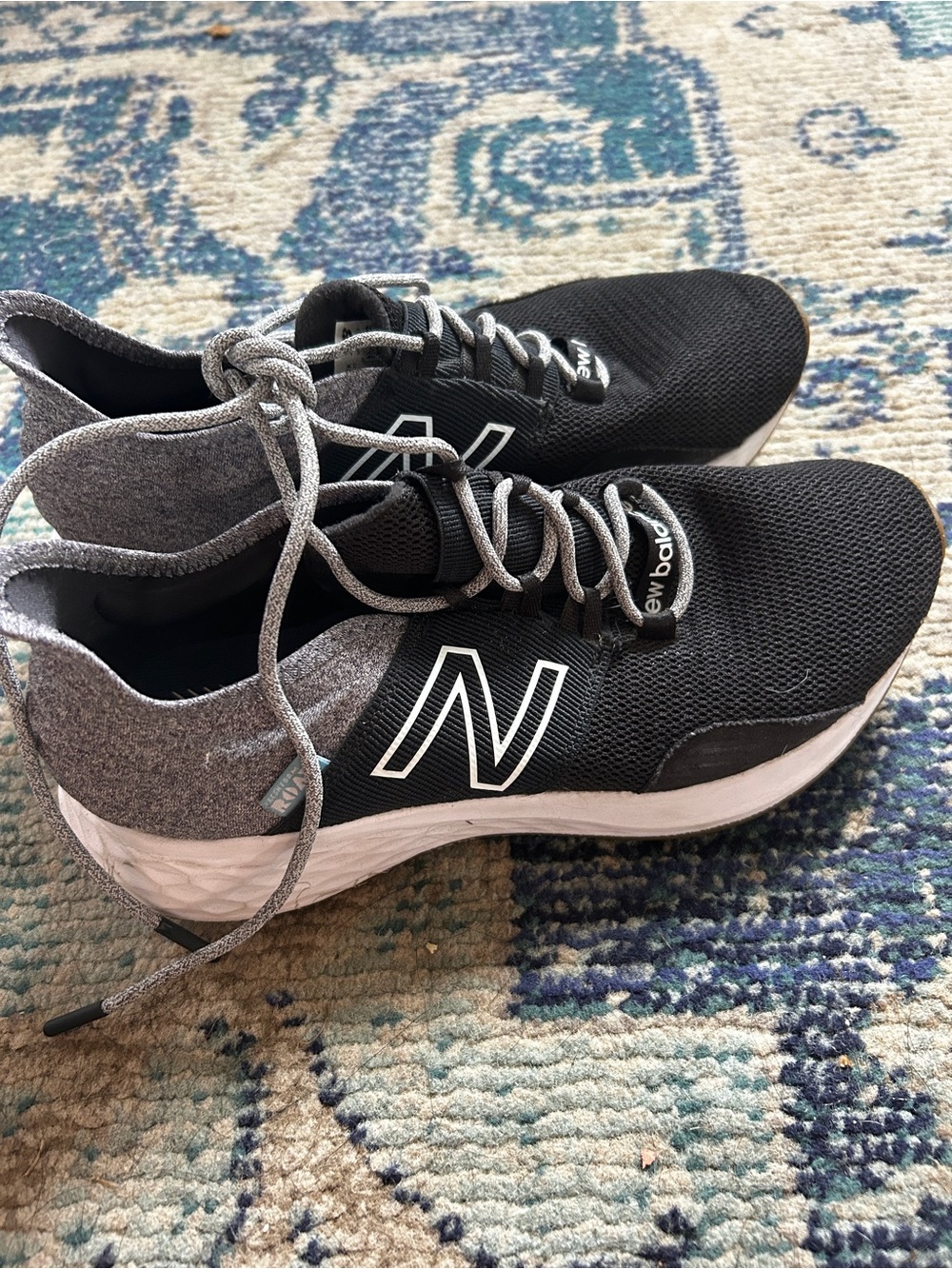 New Balance Fresh Foam Roav Women’s 7.5 Black Gray Running Shoes - Picture 6 of 9